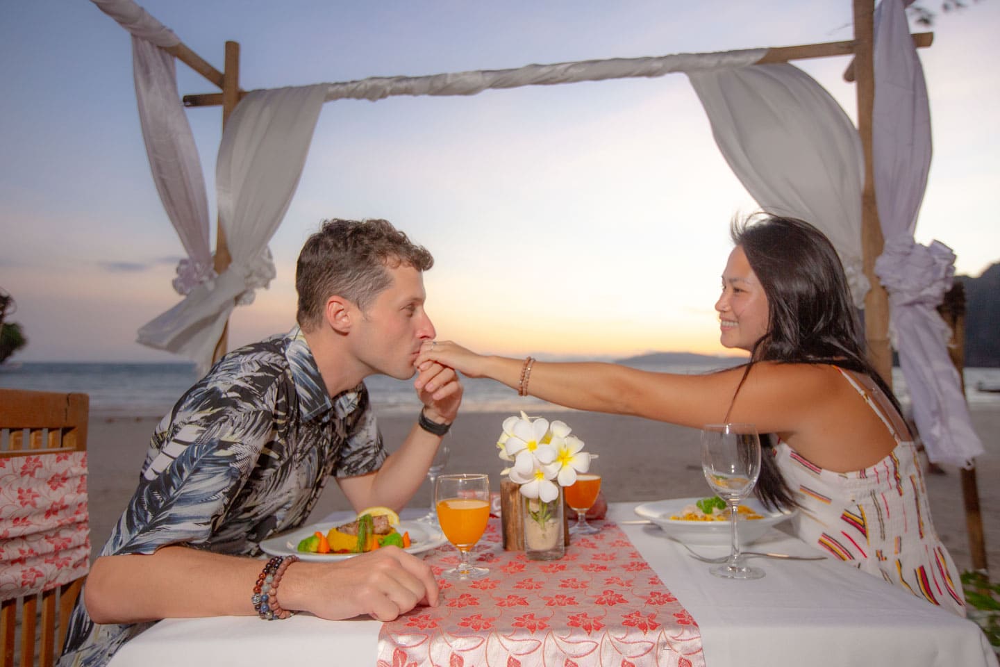 Romantic Beach Getaways for Couples in Paradise (1)